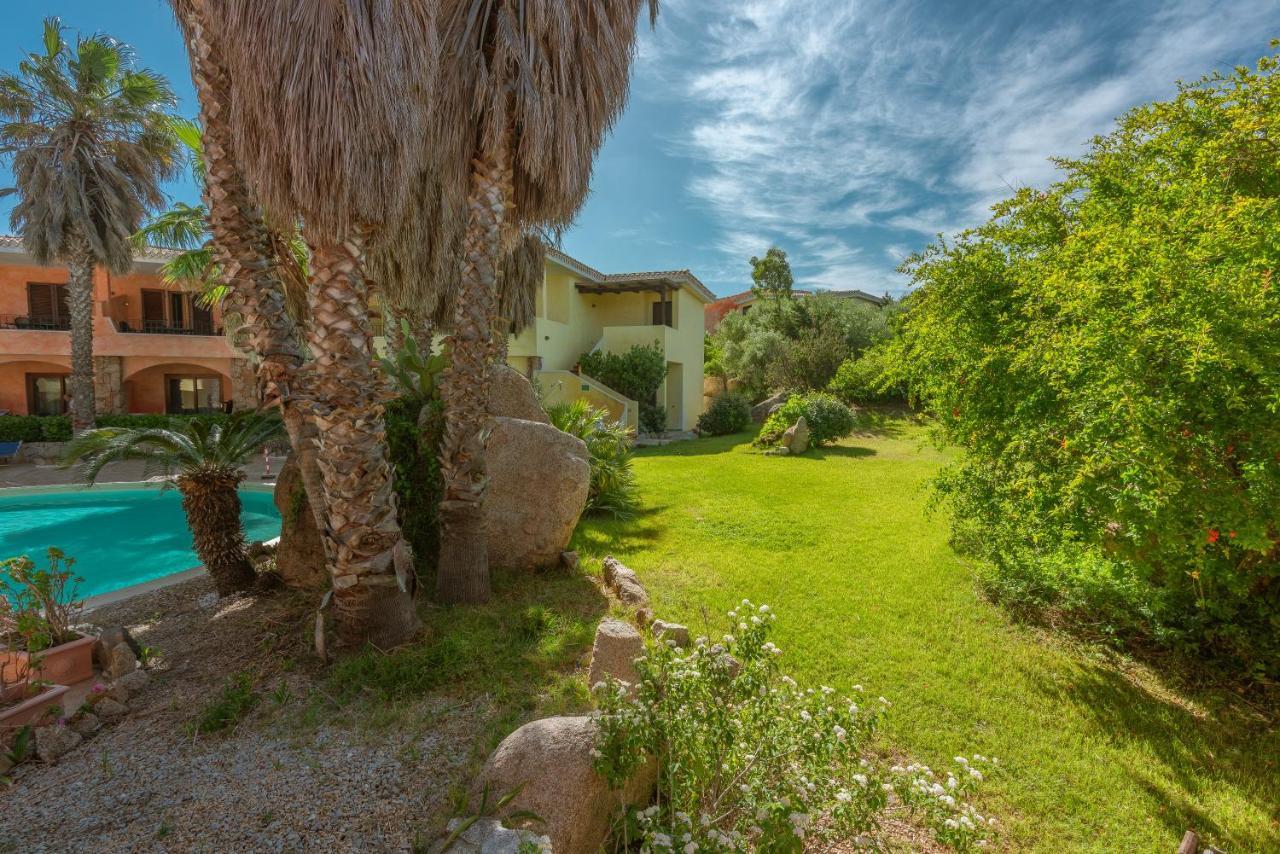 Aparthotel Village Palau